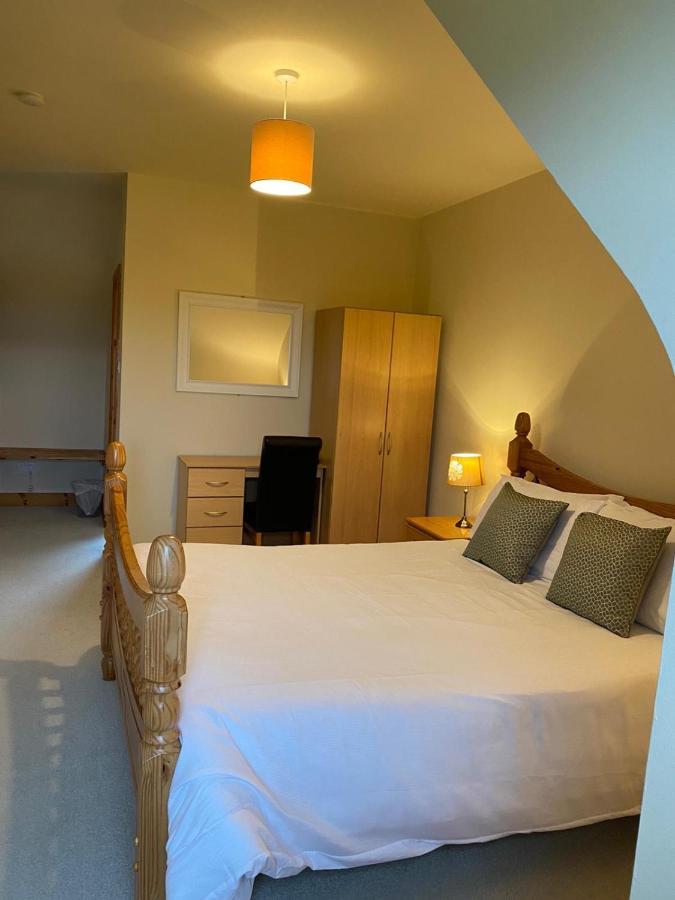 Racecourse Lodge Apartment Клифден Экстерьер фото