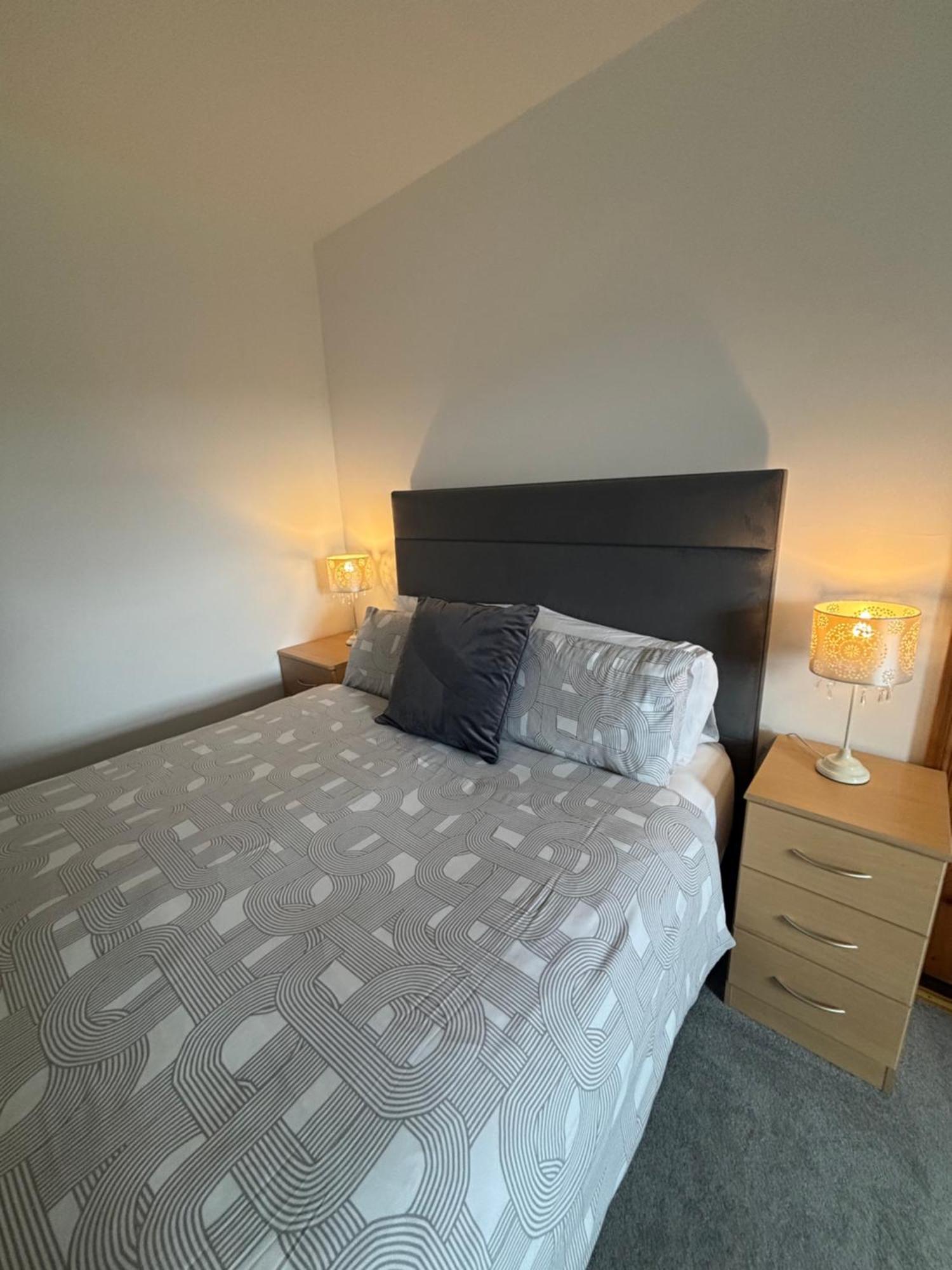 Racecourse Lodge Apartment Клифден Экстерьер фото